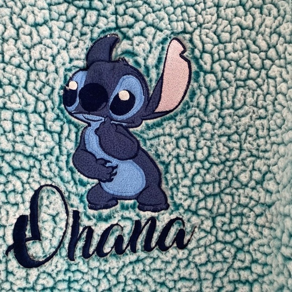 Disney Kids
Pull over sleepwear - Picture 1 of 6